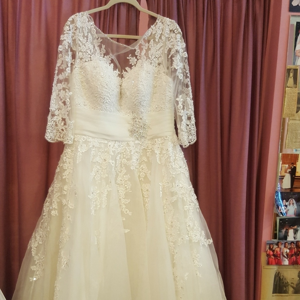 Wedding dress